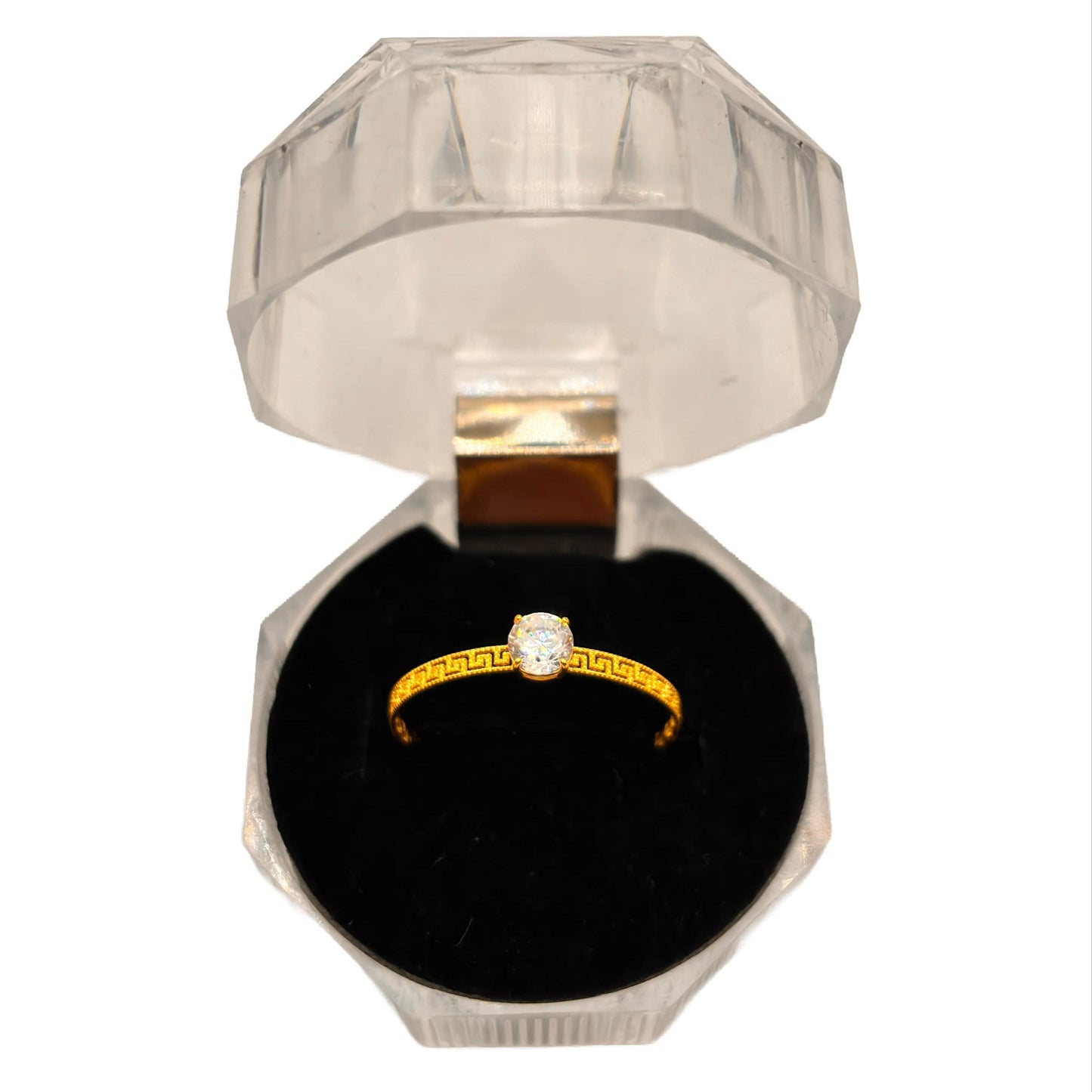18k Saudi Gold Moissa Fenfen Ring Solid Pawnable - SKU-Z2E9MCY8
