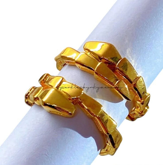 AMPAW/HOLLOW Plain Serpentine Ring