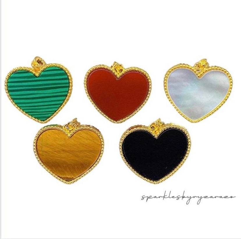 AMPAW/HOLLOW 18k Saudi Gold 25mm Heart Pendant SKU-SKUU15G4