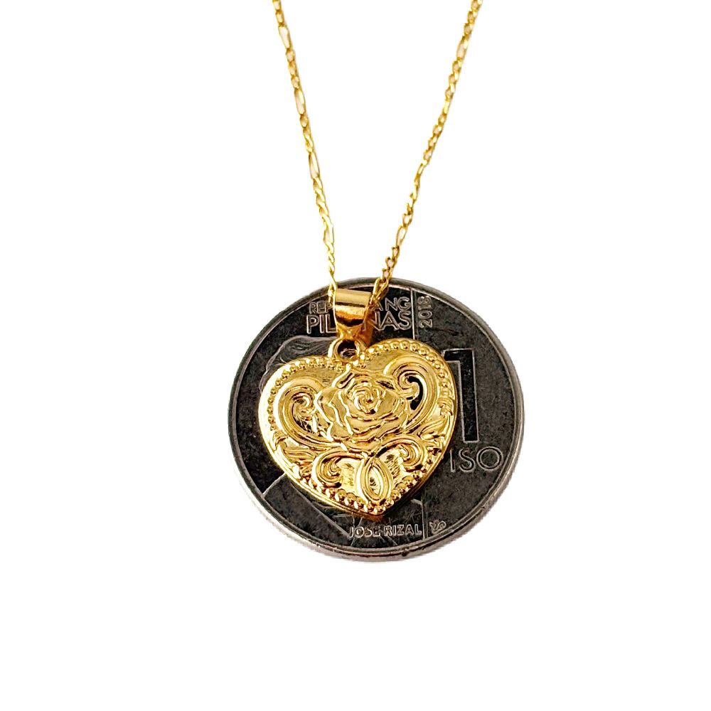 18k Saudi Gold Small Love Rose + Figaru Chain 20"
