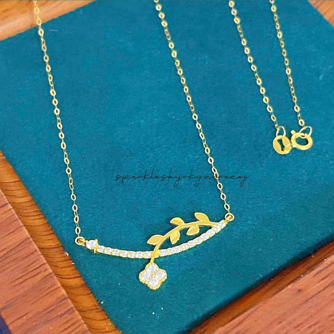 18k Saudi Gold Leaf With Stone Necklace