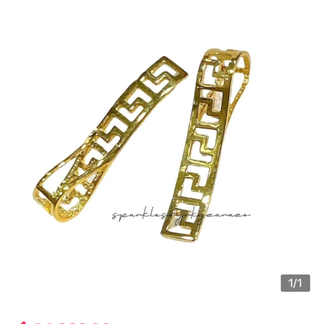 18k Saudi Gold Greek Style Pendant