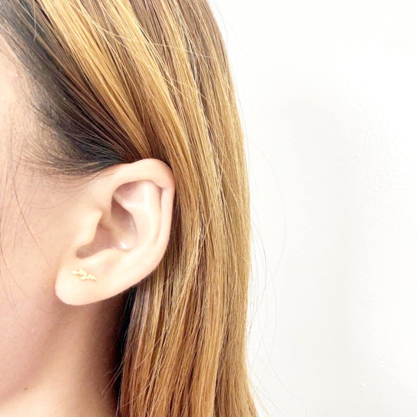 18k Saudi Gold Sparkle Earring with Silicon Pakaw - SKU-QJB1A3MW