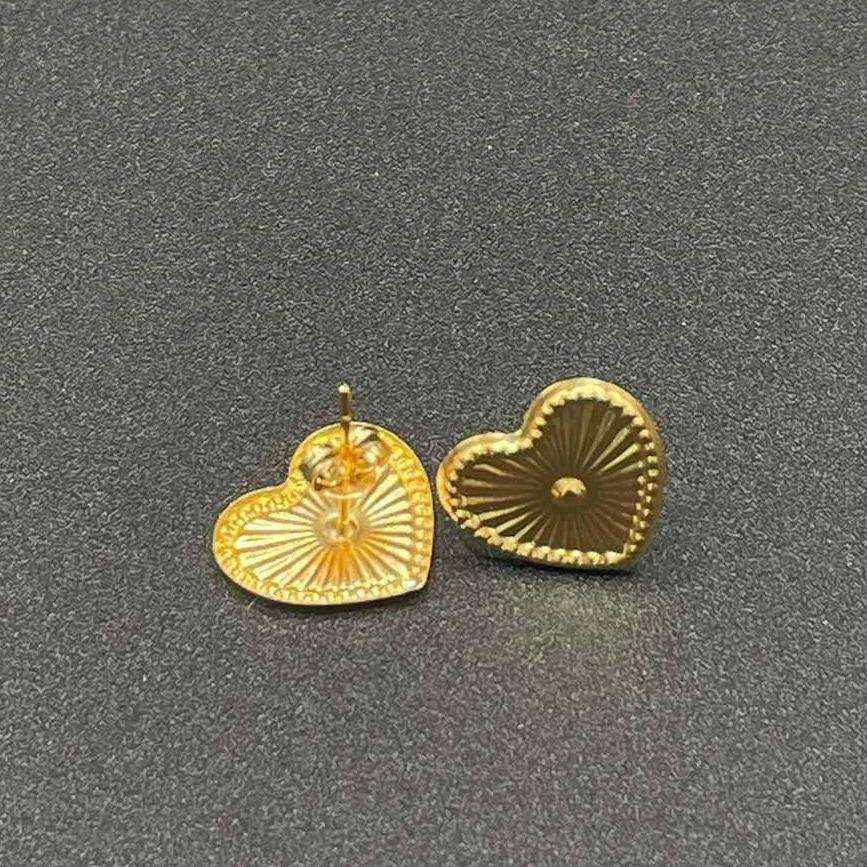 18K Saudi Gold Sinag Heart Stud Solid Pawnable