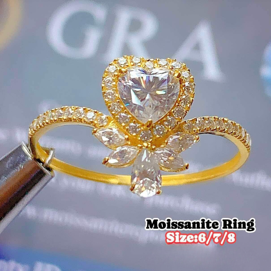 18k Saudi Gold Heart Centered Moissanite Ring
