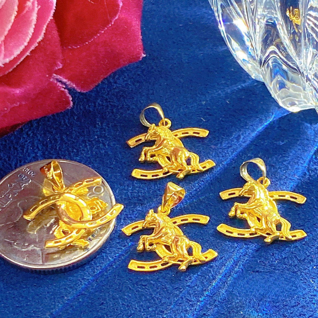 Horse CC Pendant 18k Saudi Gold