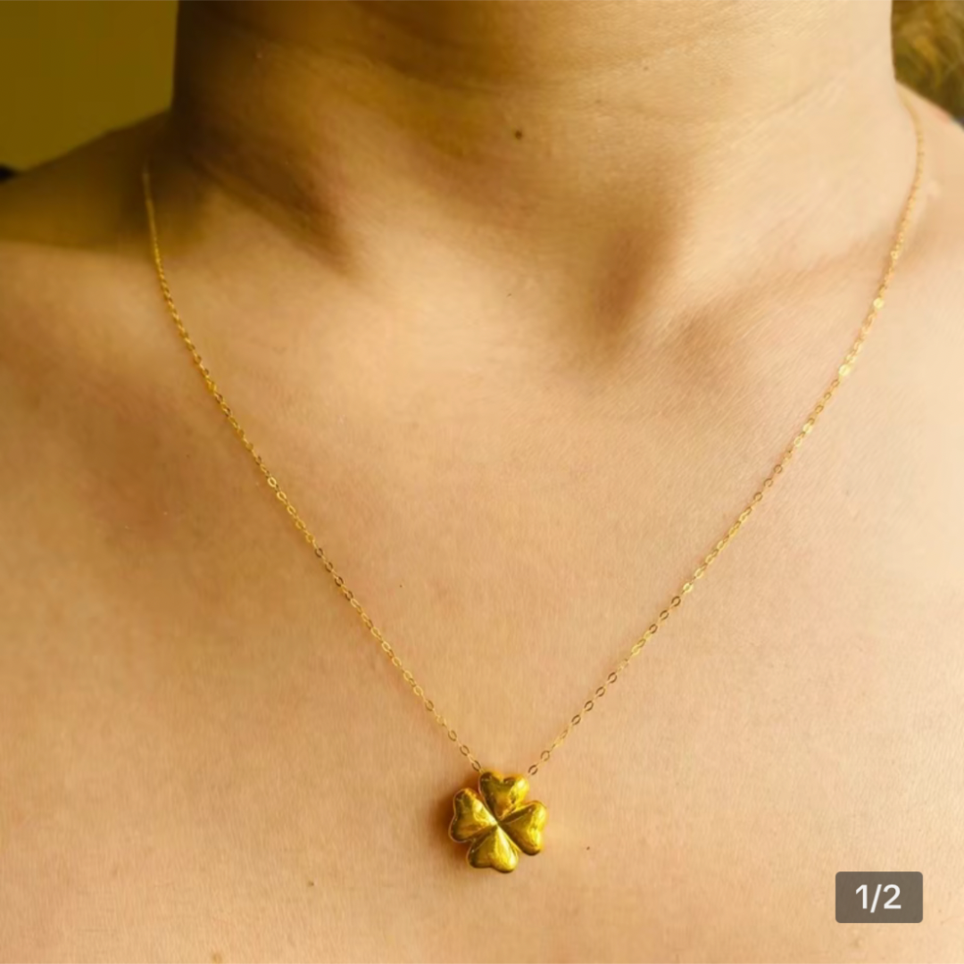AMPAW/HOLLOW 18k Saudi Gold Clover Pendant