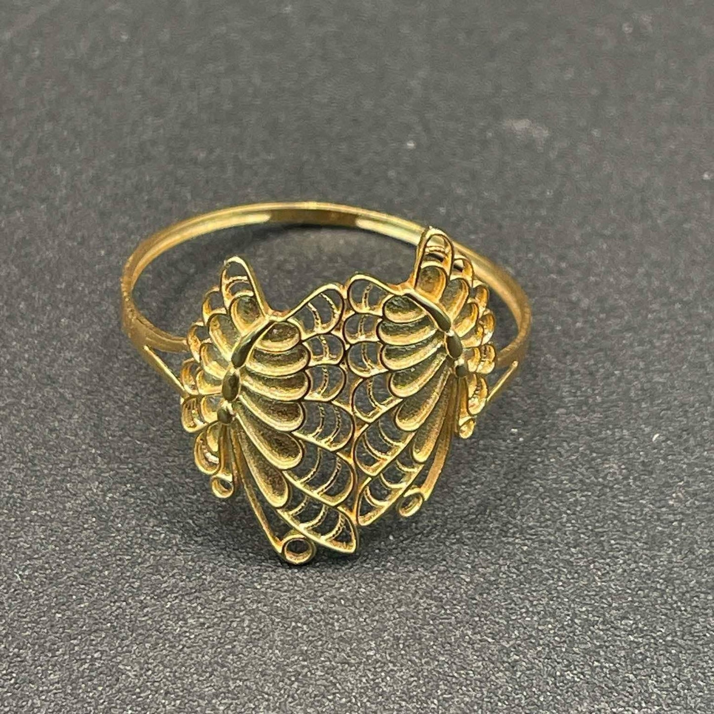 18kSaudi Gold Mara-Clara Ring Solid Pawnable
