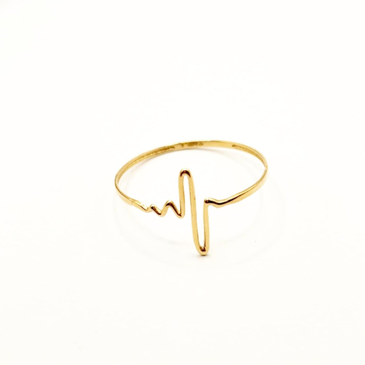 18k Saudi Gold Heart Beat Ring