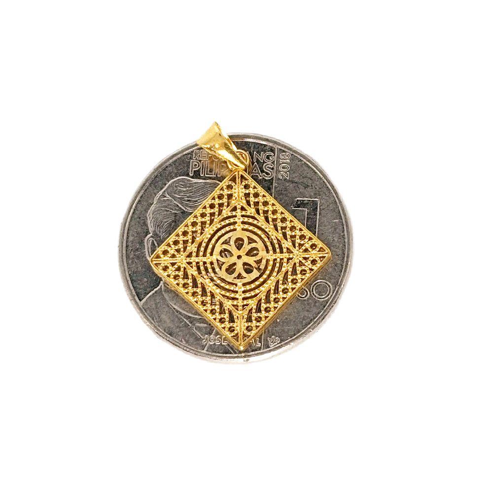 18k Saudi Gold Set Diamond Tile + Cadena Chain 20"