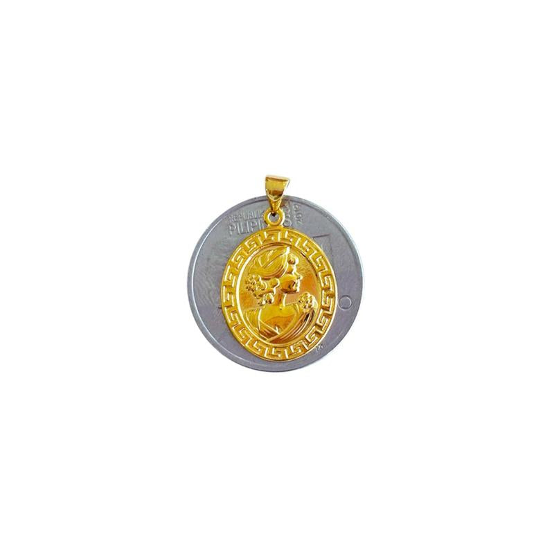 18k Saudi Gold Karkar Chain 18" + 18k Saudi Gold Fenfen Queen Elizabeth Oblong Pendant