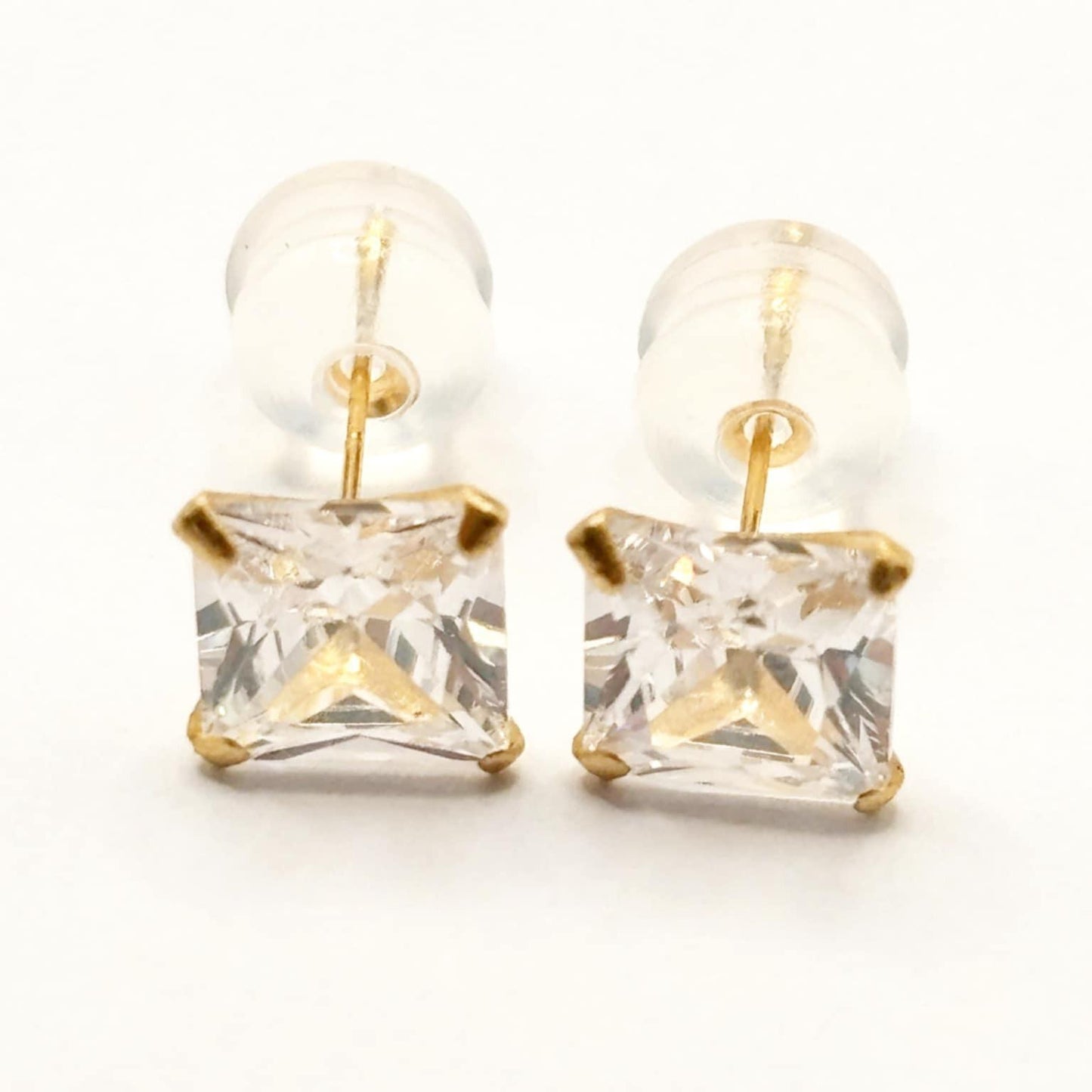 18k Saudi Gold Moissanite Earring with Silicon Pakaw