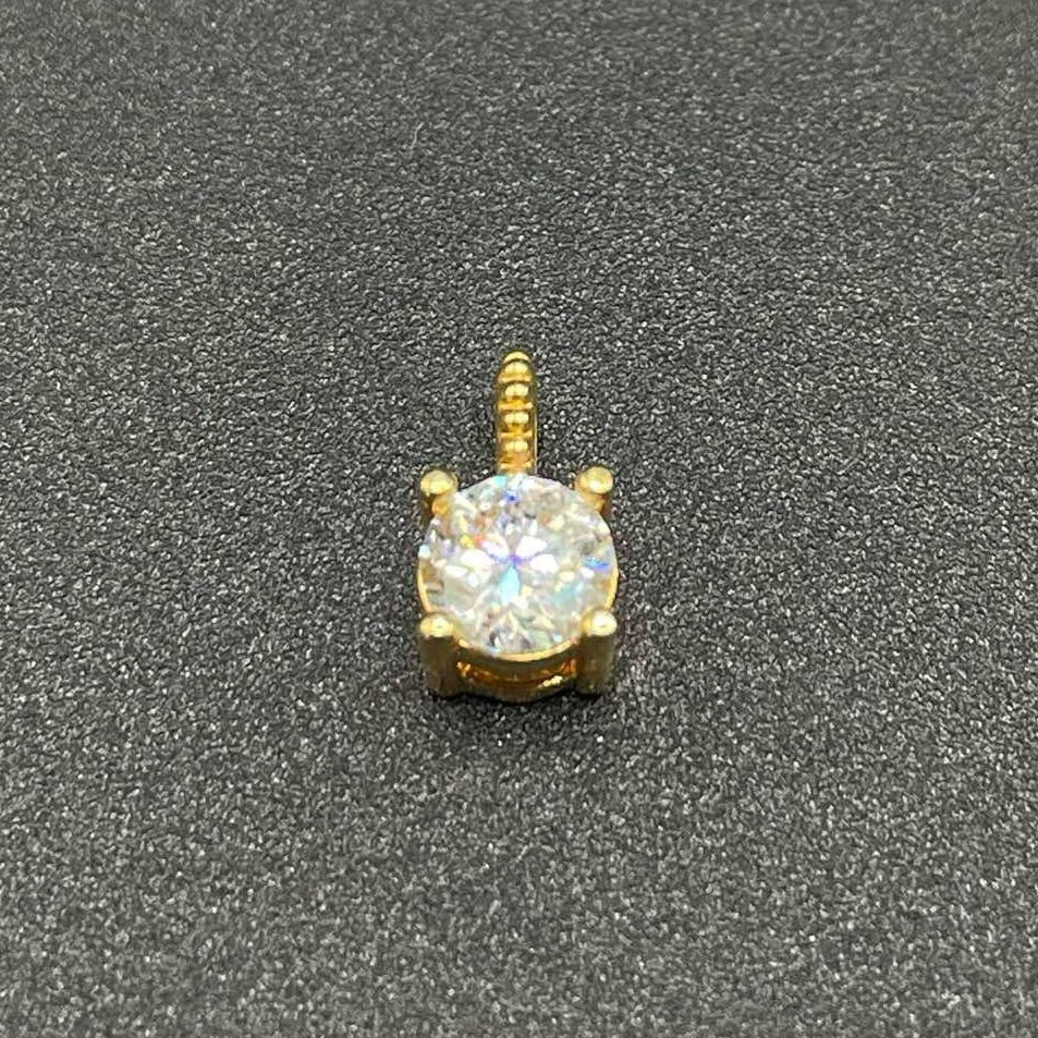 18k Saudi Gold Moisa Dia Pendant only Without Hook Pawnable