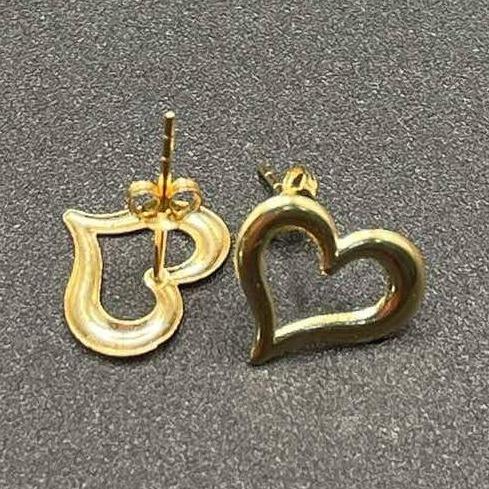 18k Saudi Gold Plain heart Shape Solid Pawnable