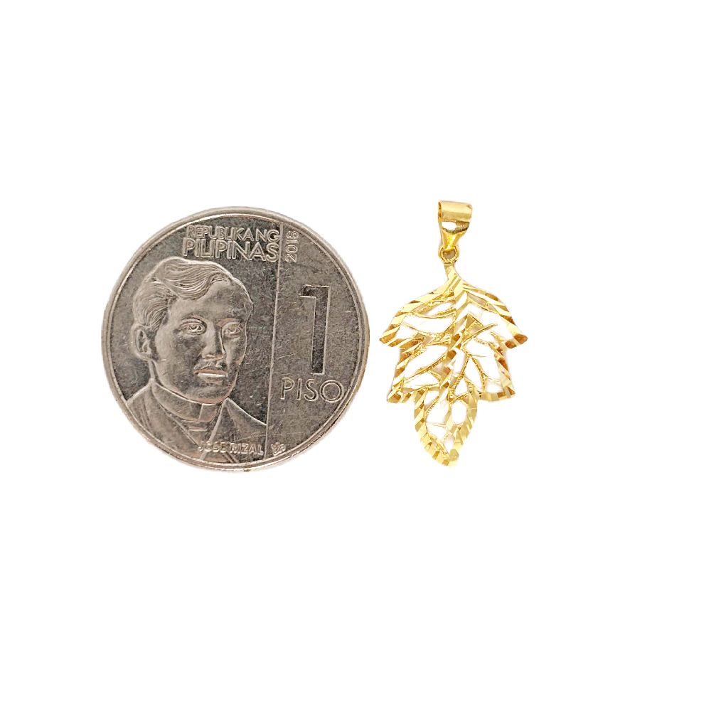 18k Saudi Gold Set Leaf Pendant + Cadena Chain 22"