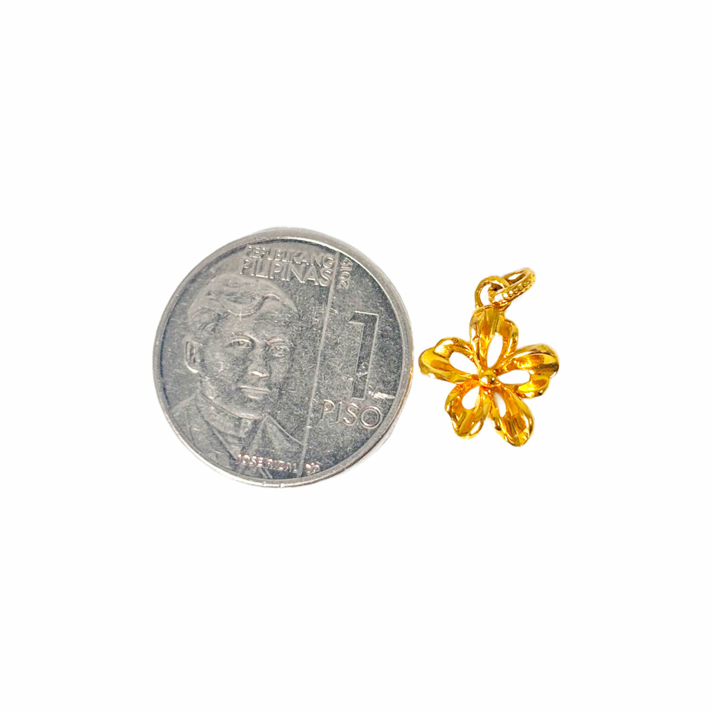 18k Saudi Gold Figaru Chain 18" + AMPAW/HOLLOW 18k Saudi Gold FlowerStyle Pendant