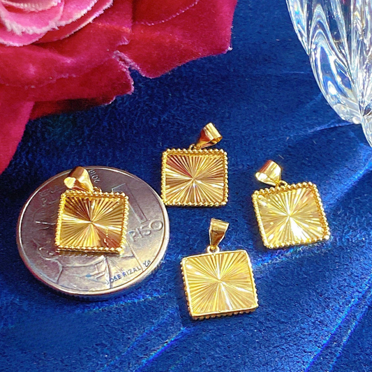 Square Sinag Pendant 18k Saudi Gold