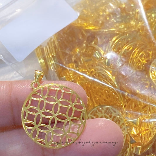 Money catcher 18k saudi gold pendant