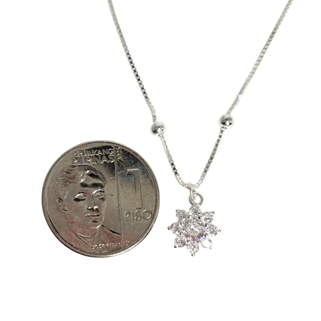MT - 92.5 Sterling Silver - Sparkle Flower Necklace