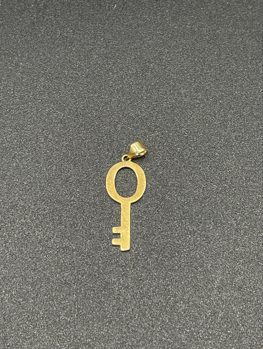 18k Saudi Gold Key Style Pendant Solido Pawnable