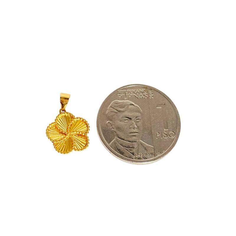 18k Saudi Gold Charm Pendant + Diacut Circle Chain 16”