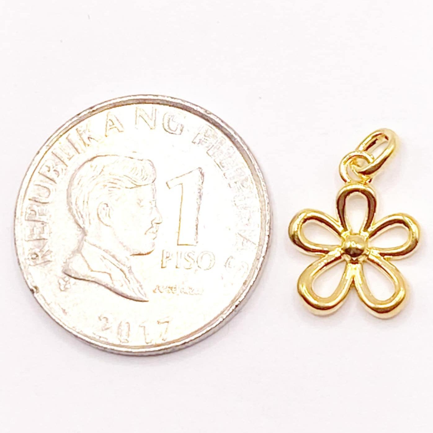 18k Saudi Gold Daisy Pendant AMPAW