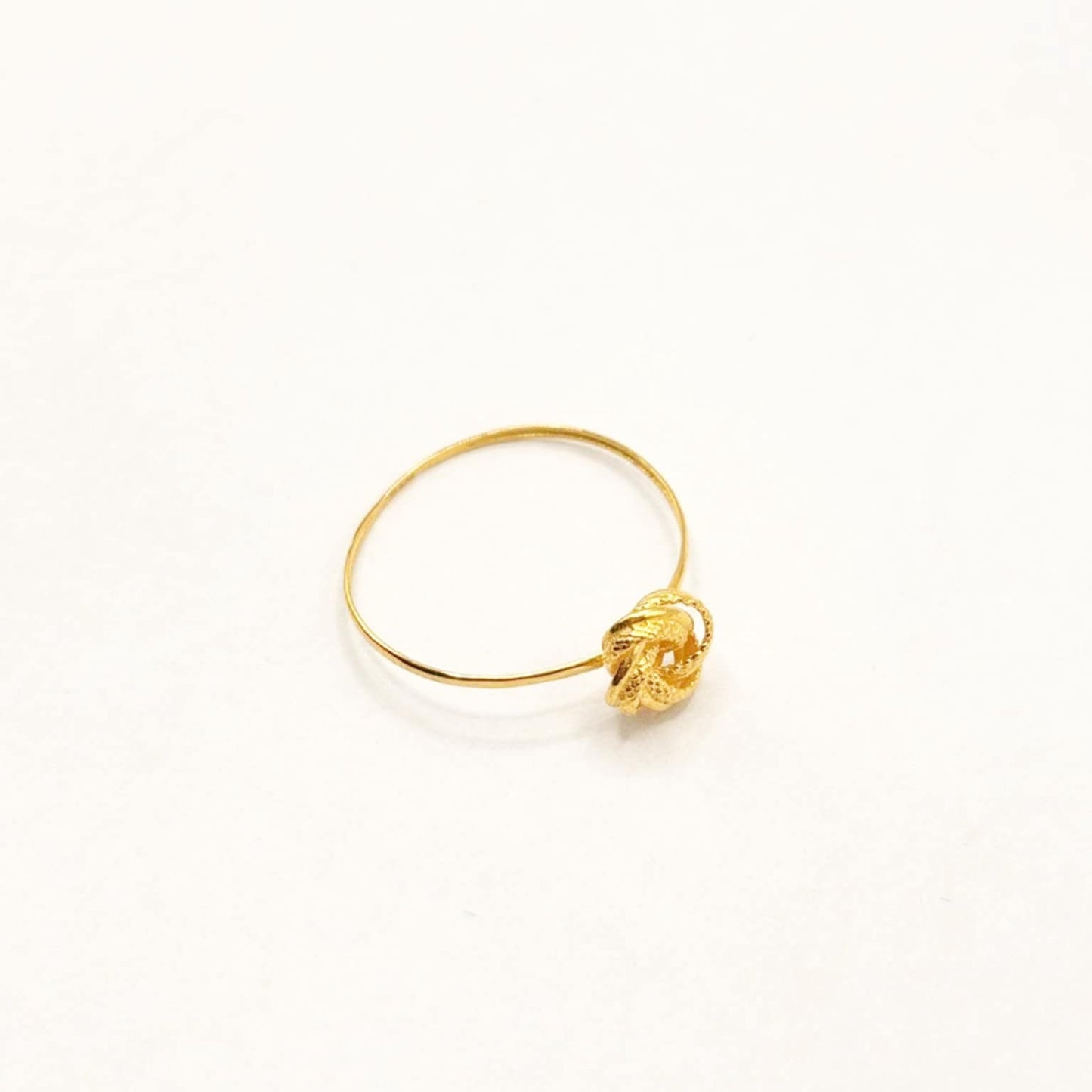 18k Saudi Gold Round Knot Ring