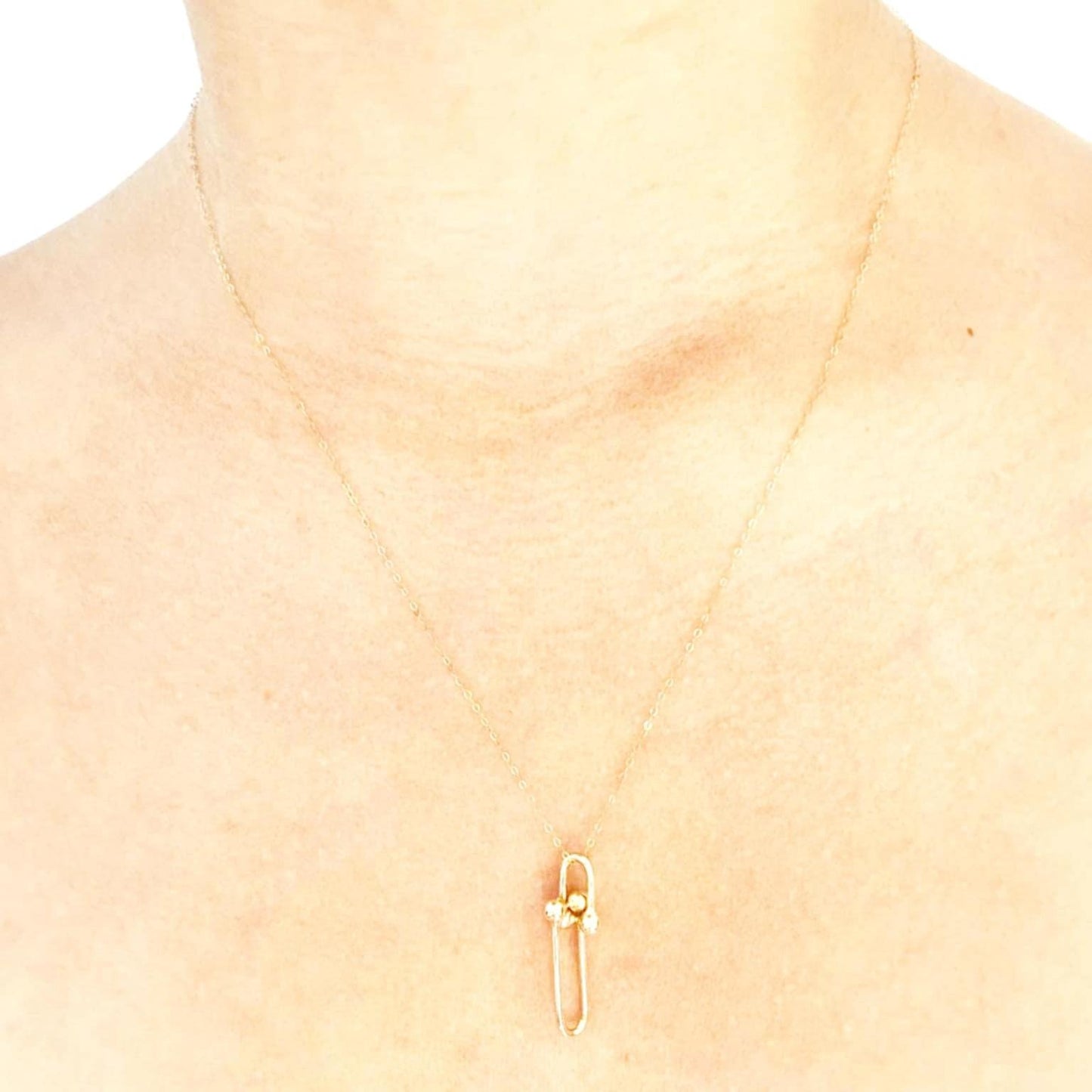 18k Saudi Gold Long U-Bar Pendant Lightweight - SKU-0A6YYNO8