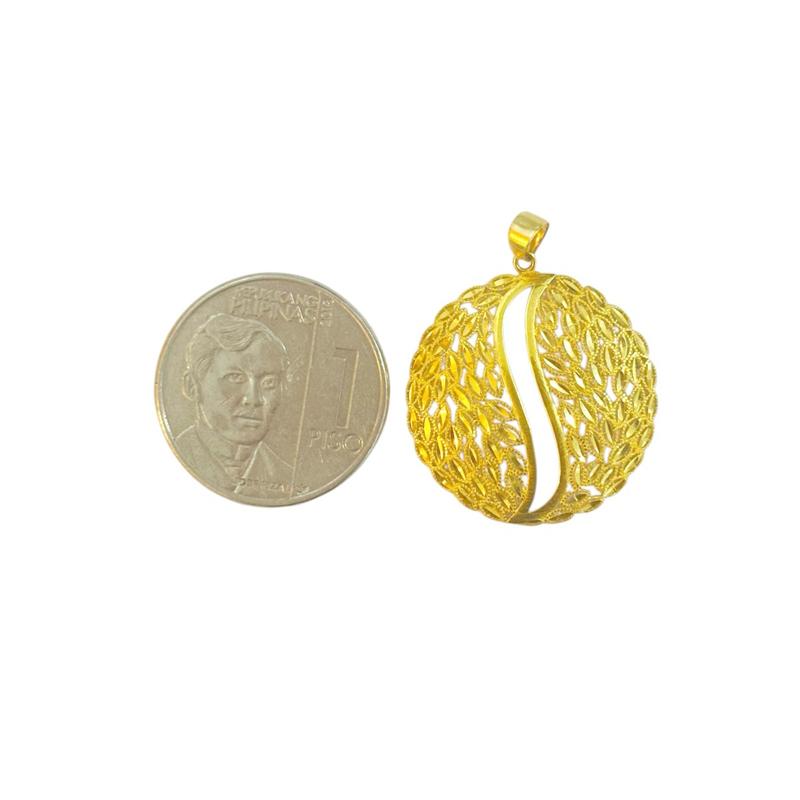 18k Saudi Gold Set Leaf Circle + Diacut Circle Chain 20”