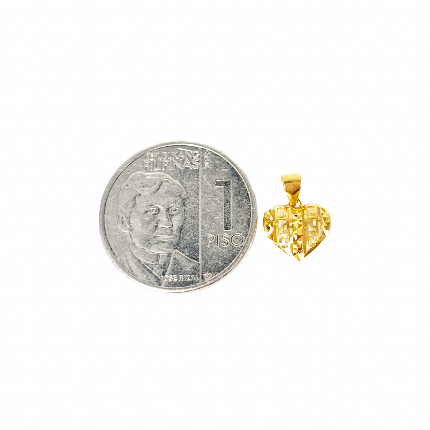 18k Saudi Gold Diacut Fenfen Heart Pendant