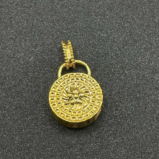 18k Saudi Gold Circle Bag Pendant Ampaw Pawnable