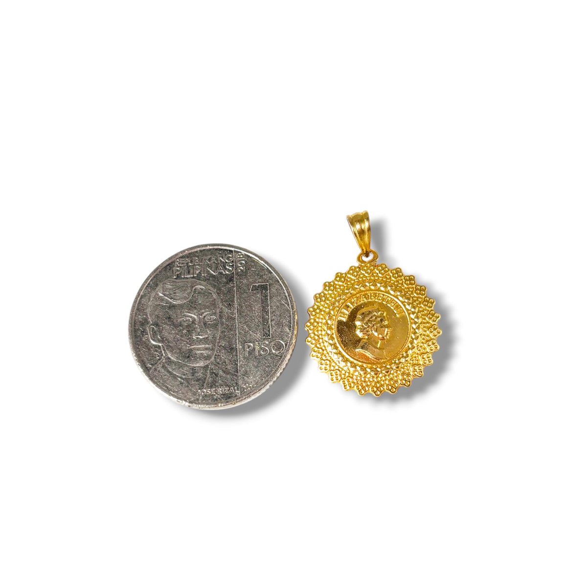 18k Saudi Gold Millipedes Chain 18" + 18k Saudi Gold Queen Elizabeth Medallion Pendant
