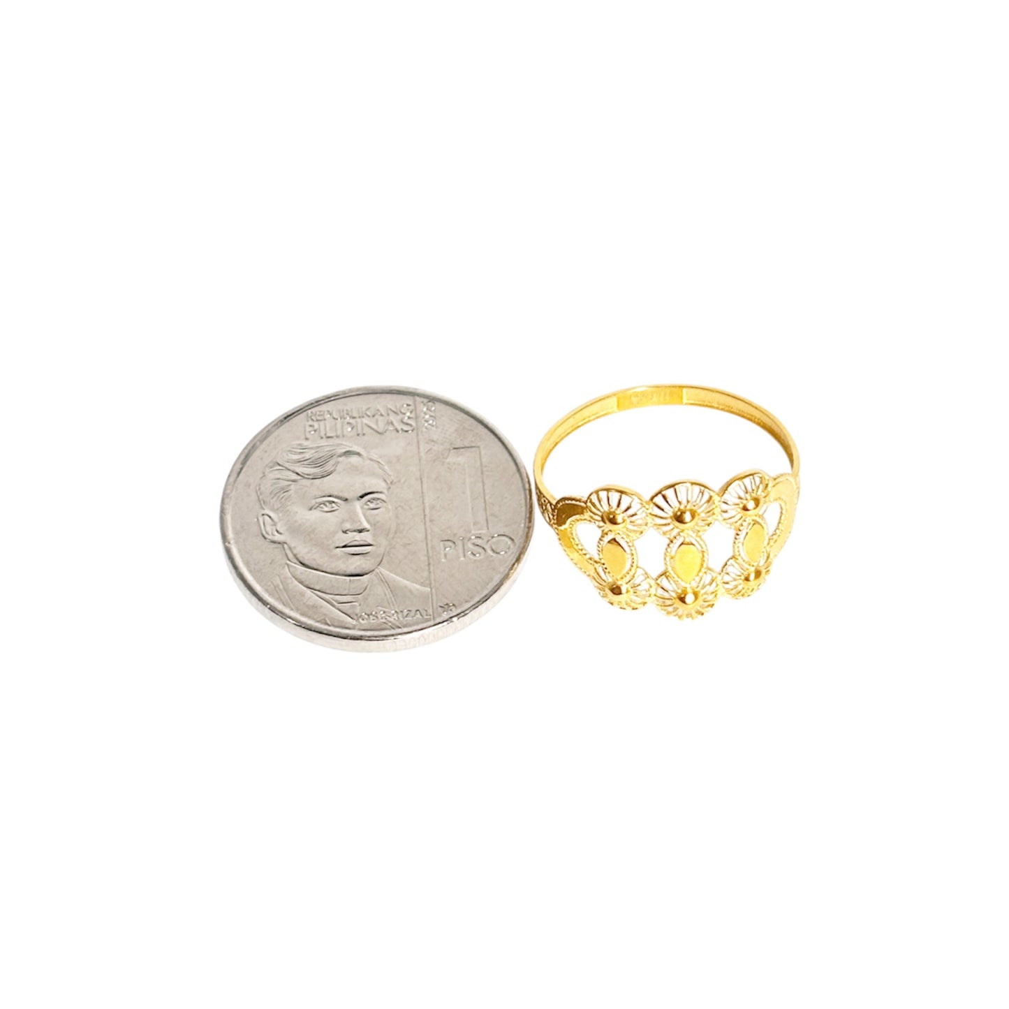 18k Saudi Gold Floral Halo Ring -
SKUAP2326RIN3