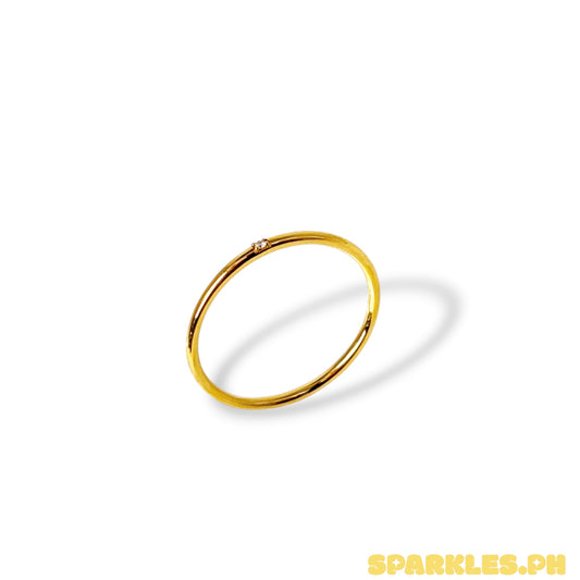18k Natural Diamond - Yellow Gold Pettite Ring Size 6