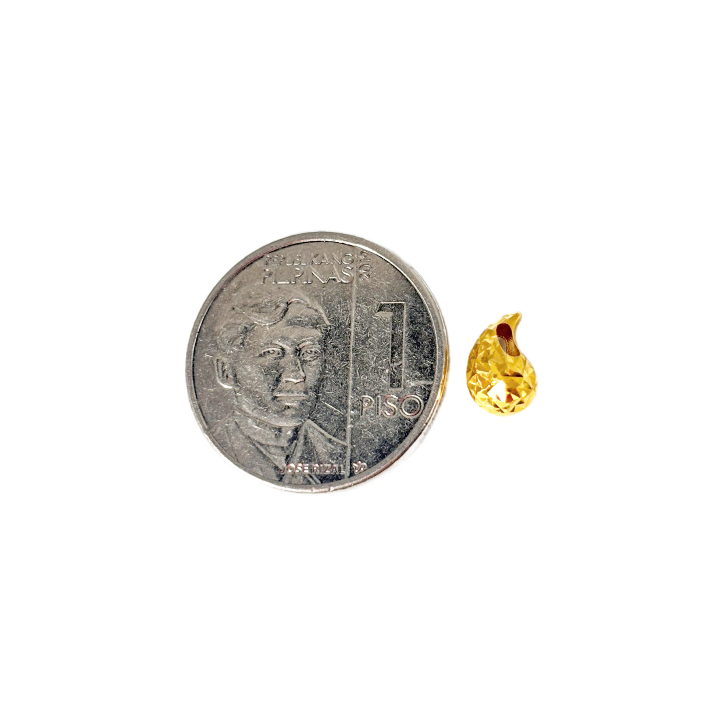18k Saudi Gold Diacut Chic Teardop Pendant