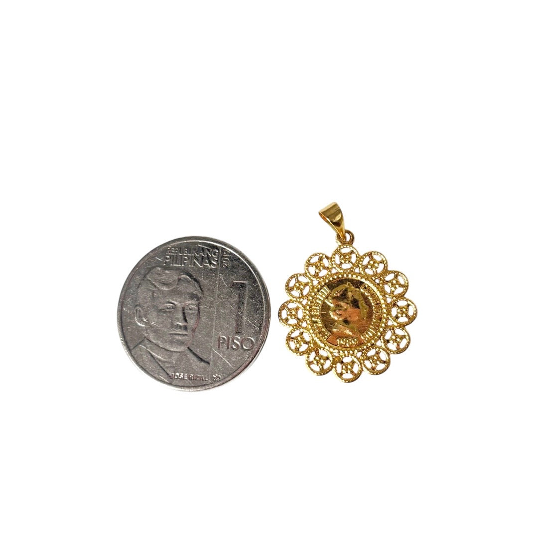 MT- 18k Saudi Gold Bismark Chain 18' + 18k Saudi Gold Flower Elizabeth Pendant