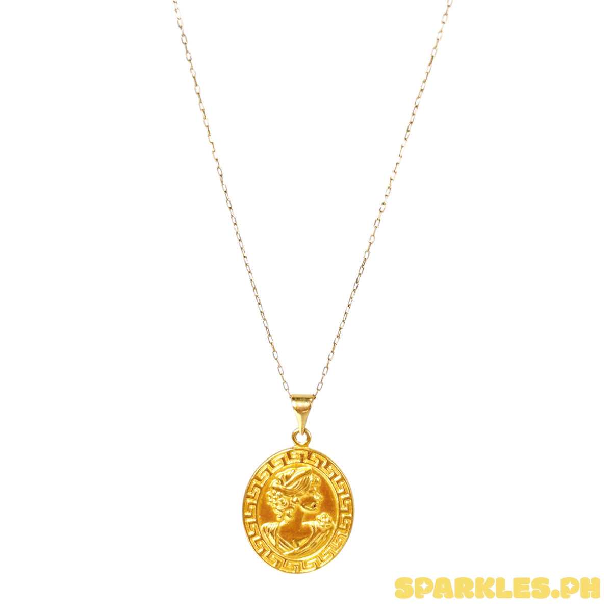 18k Saudi Gold Karkar Chain 18" + 18k Saudi Gold Fenfen Queen Elizabeth Oblong Pendant