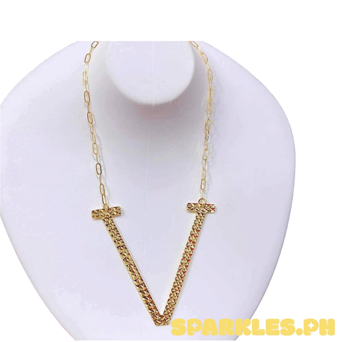 18k Saudi Gold Letter V Diacut Necklace