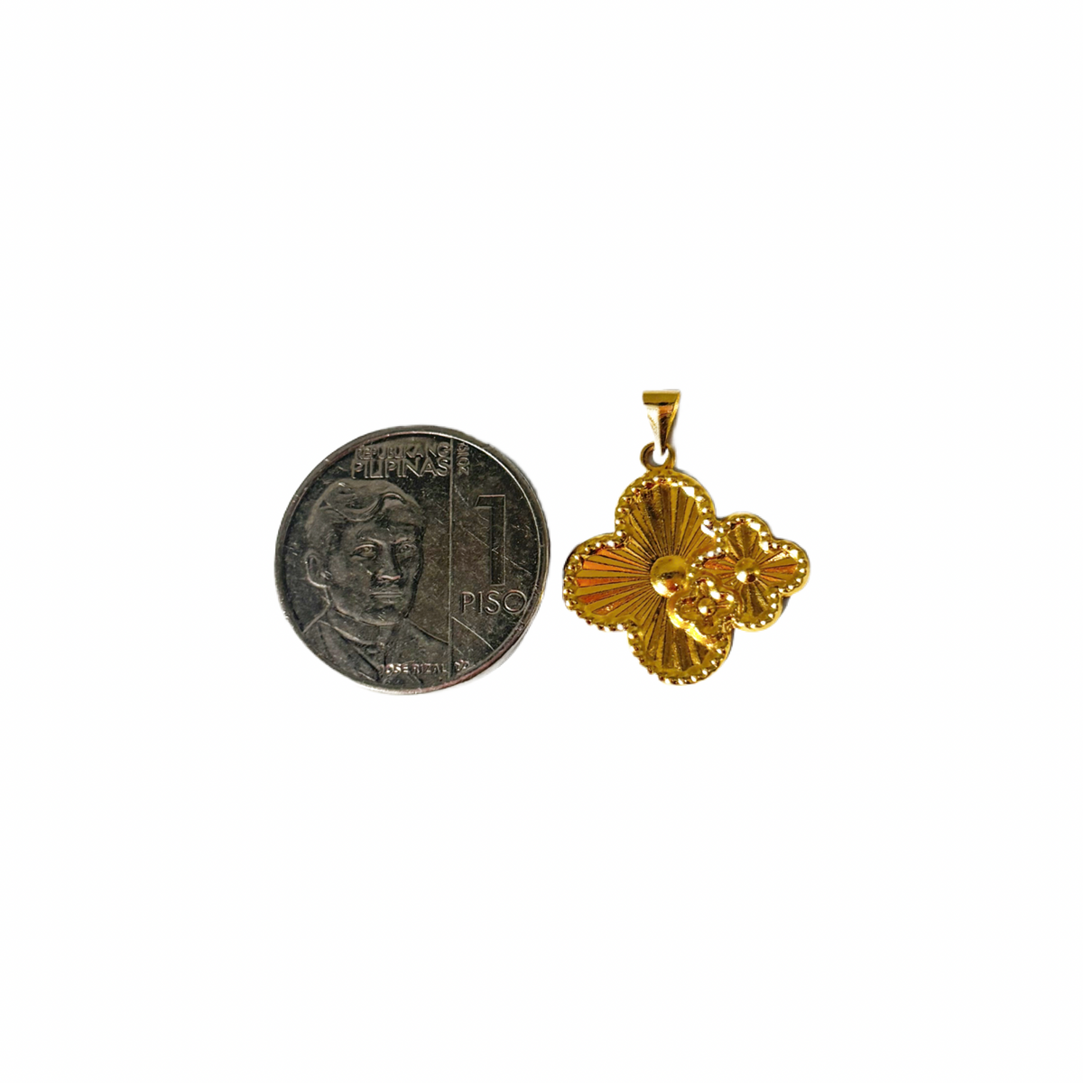 18k Saudi Gold Tauco Chain Level 1 + 18k Saudi Gold Twin Clover Pendant