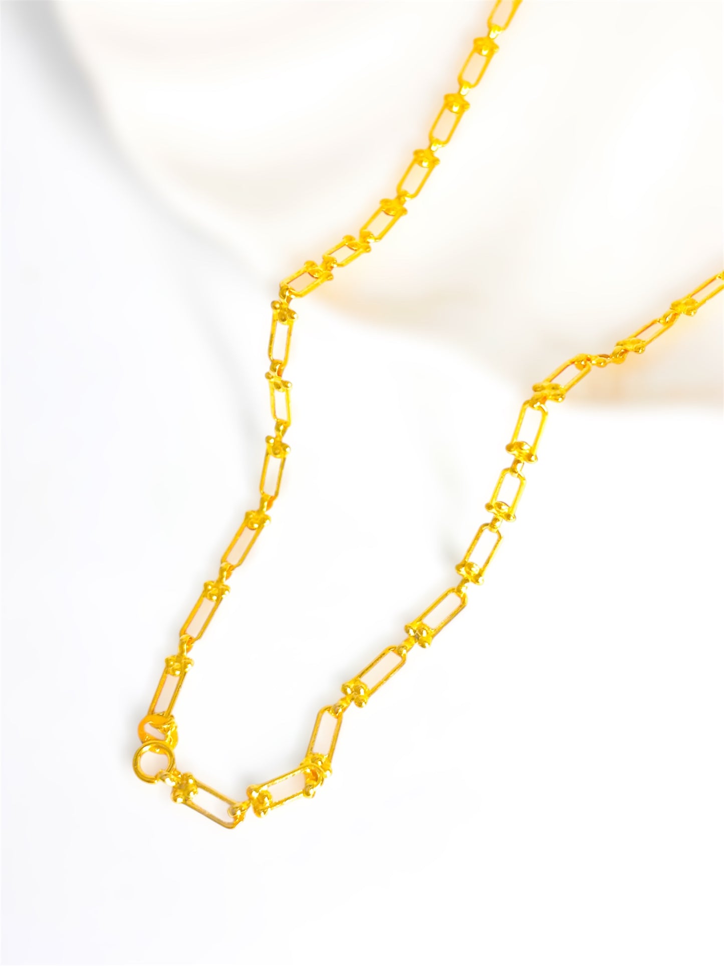 18k Saudi Gold U Bar Necklace 18'