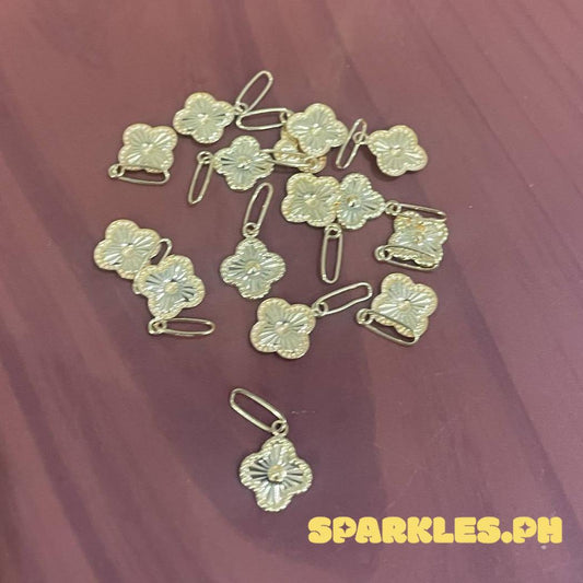 18k Saudi Gold Flower Cutey Hook Pendant - SKU-MROC6Y19