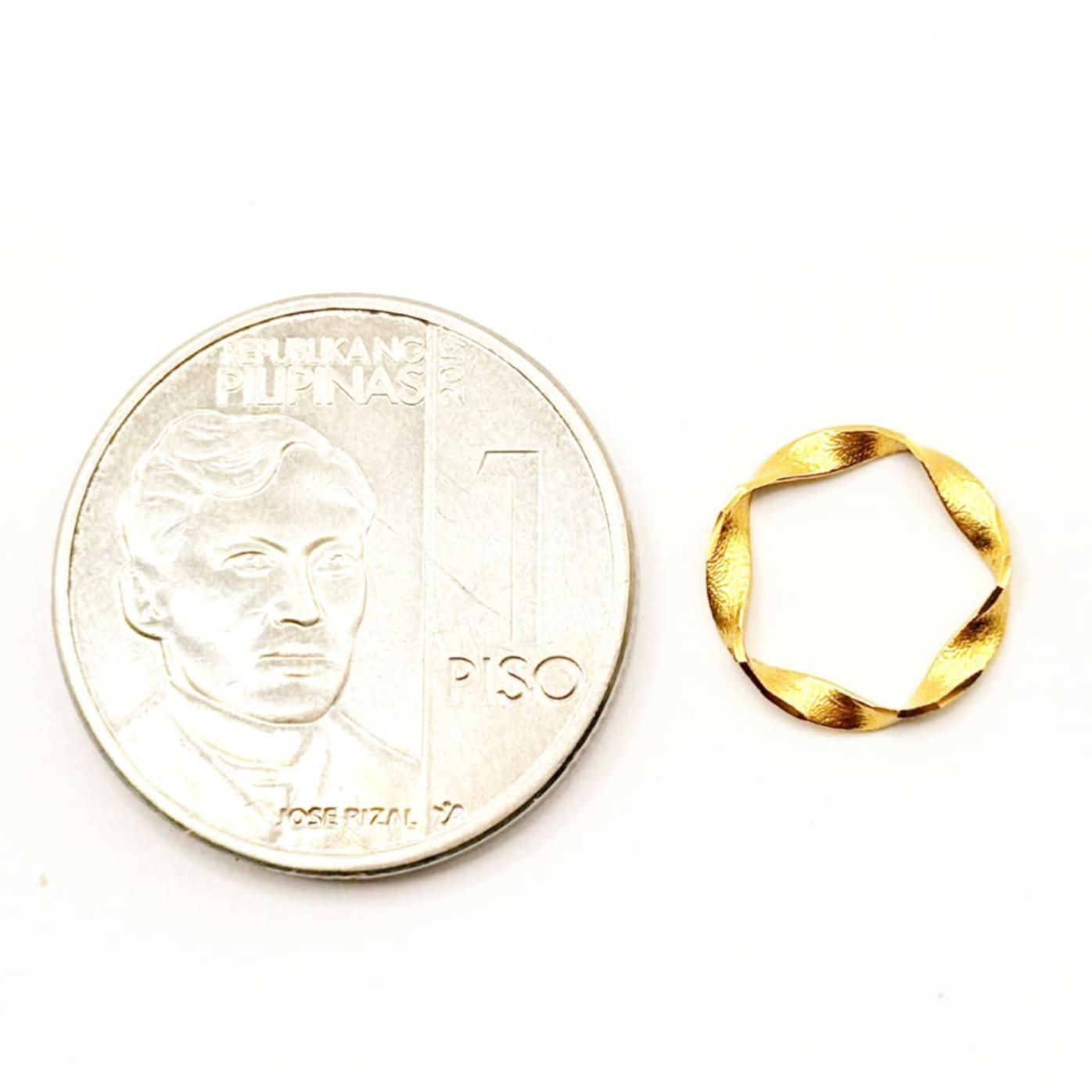 18k Saudi Gold Twisted Circle Pendant Solid Pawnable - SKU-B674L6GL