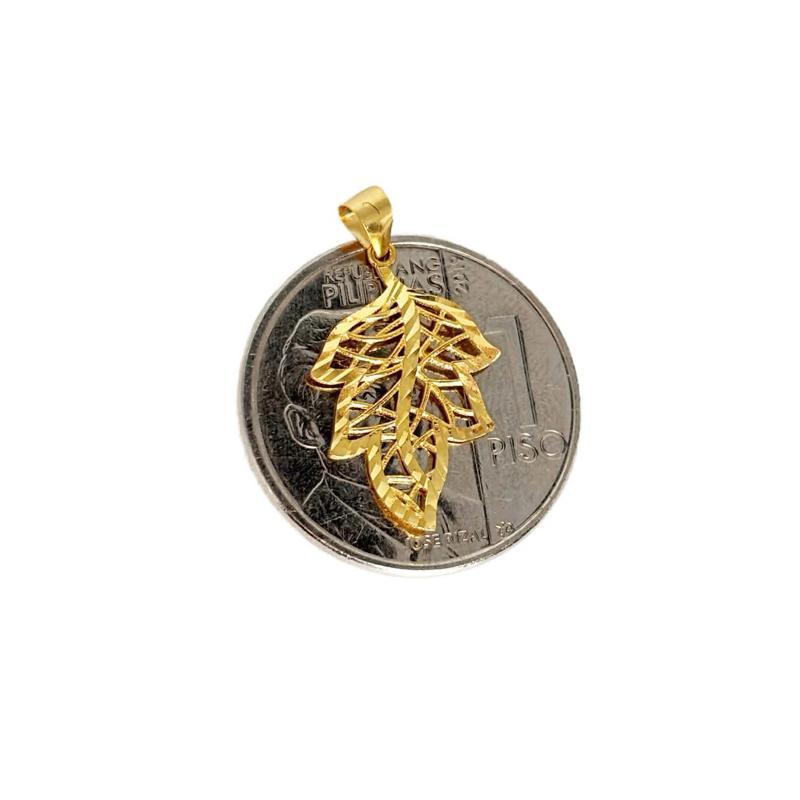 18k Saudi Gold Set Leaf Pendant + Karkar Chain 18”