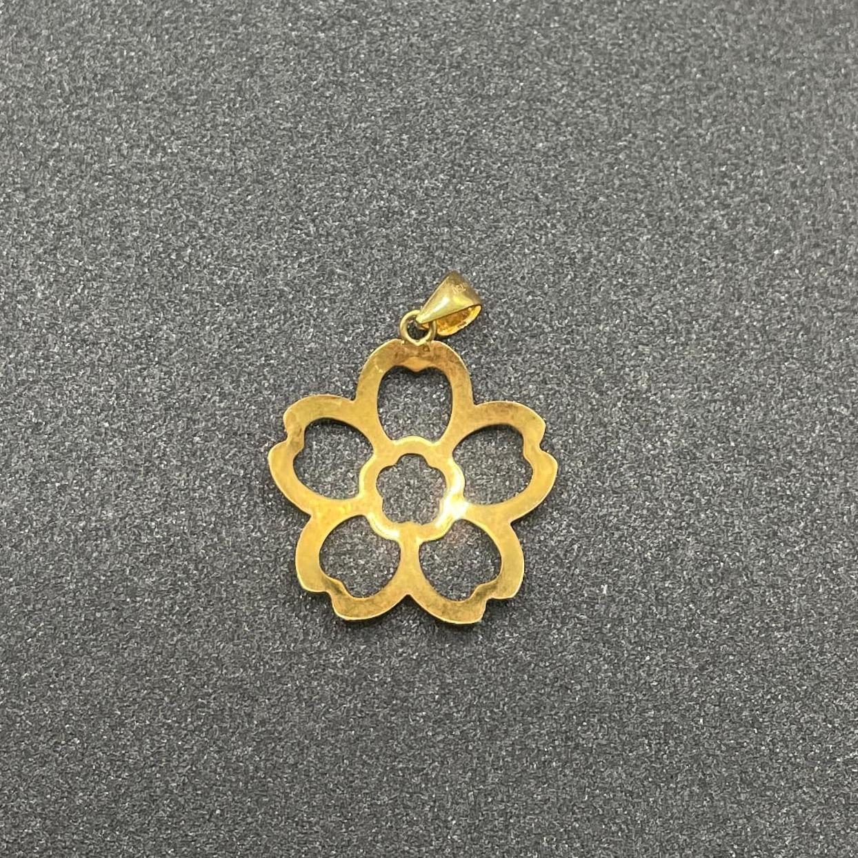 18k Saudi Gold .41g PER GRAM Splash Flower Pendant Solido Pawnable
