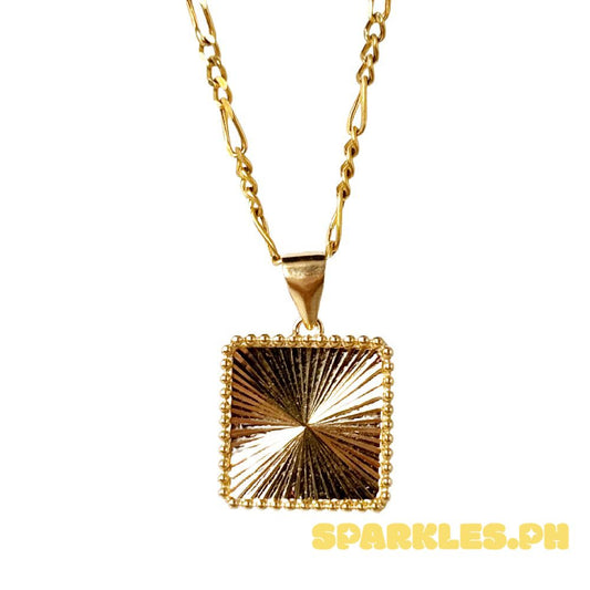 18k Saudi Gold Set Dazzle Square + Figaru Chain 20"