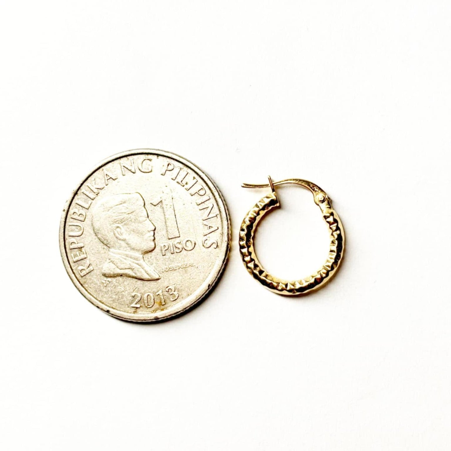 18k Saudi Gold Twist Hoop Earring - SKU-SN3QDYTM